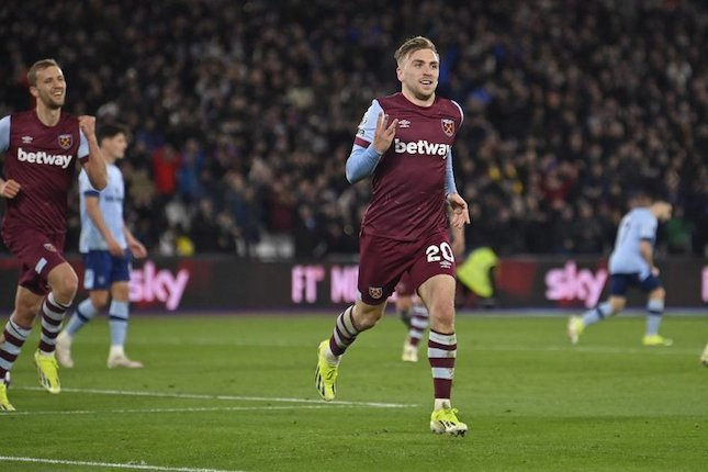 Selebrasi Jarrod Bowen dalam laga West Ham vs Brentford di Premier League 2023/2024, Selasa (27/2/2024) dini hari WIB. (c) West Ham Official