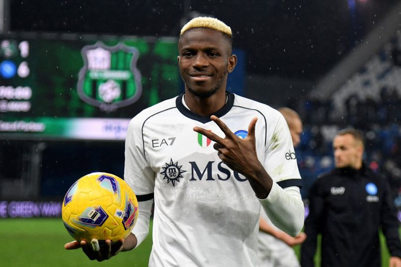 Striker Napoli Victor Osimhen mencetak hattrick saat melawan Sassuolo di laga tunda pekan ke-21 Serie A 2023/24, Kamis (29/02/2024) dini hari WIB. (c) Massimo Paolone/LaPresse via AP